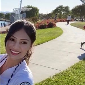 Meet your Posher, Perla